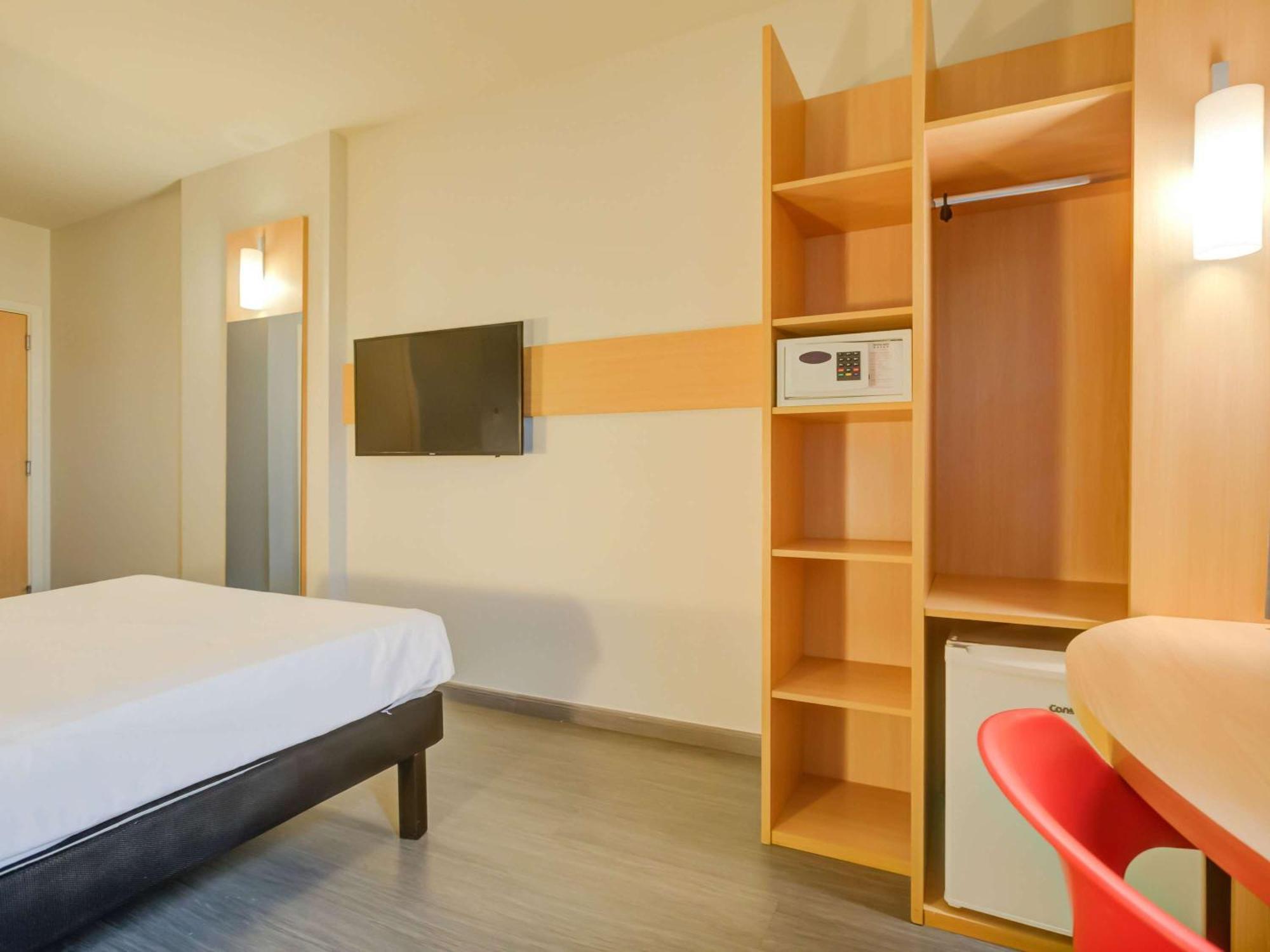Ibis Nova America Hotel 3*